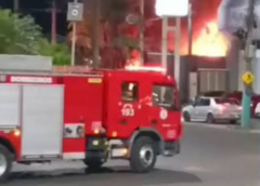 Incêndio destrói carros alegóricos da G.R.E.S Sonhos de Mixyrica em Três Rios